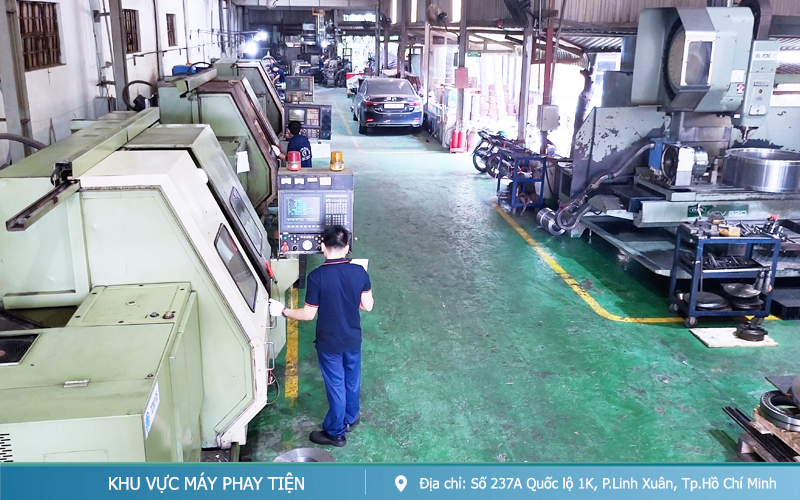 Khu Vực Phay Tiện - Công Ty - Cơ Khí Tiến Phát